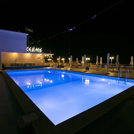 Oceanis 3*