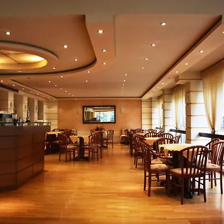 Oceanis 3*