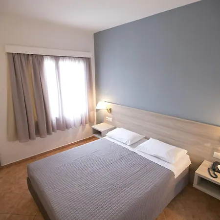 Oceanis 3*