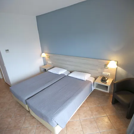 أوشيانيز 3* كافالا