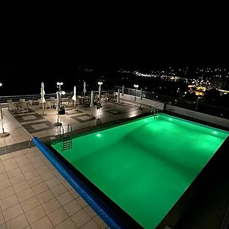 Oceanis 3*