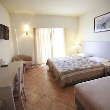 Oceanis Hotel 3*