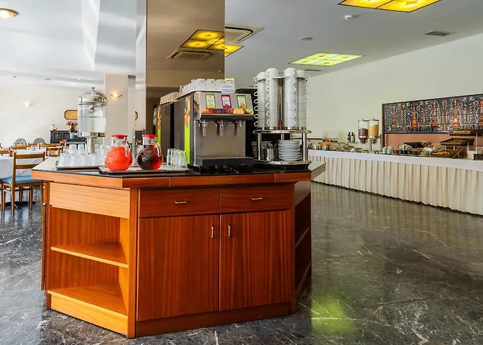 Oceanis 3* Kavala
