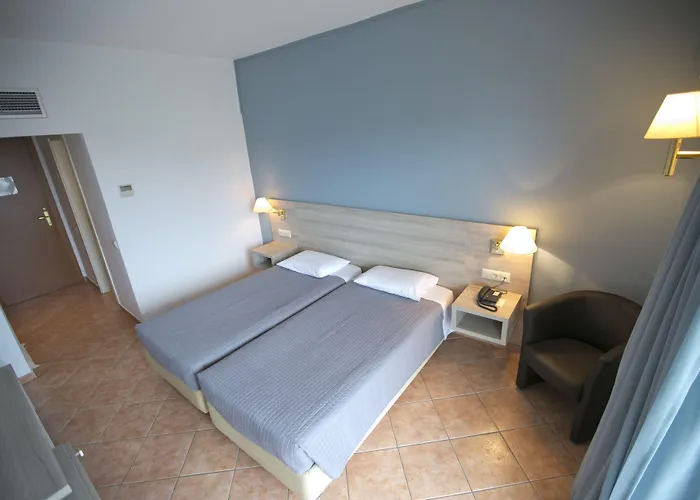 Oceanis 3* Kavala